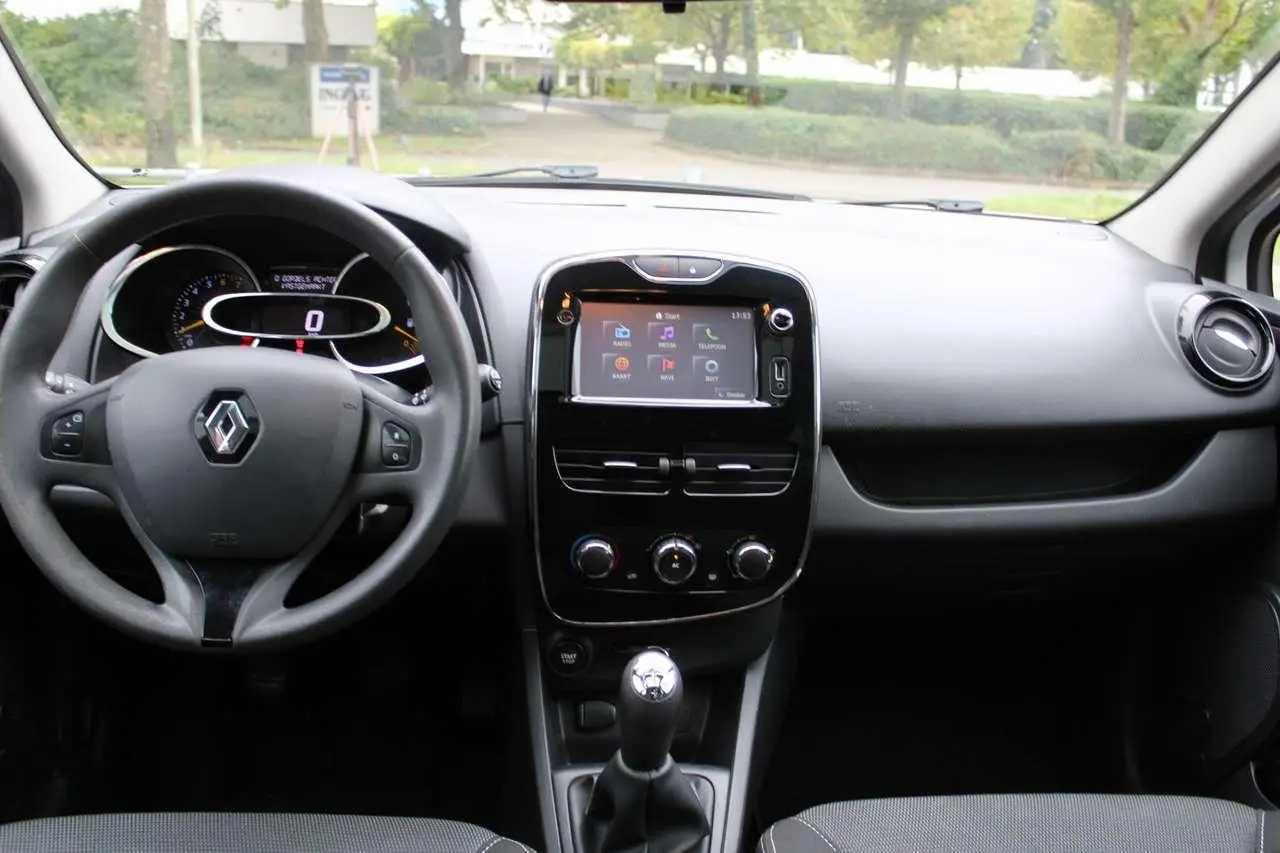 Photo 1 : Renault Clio 2015 Petrol