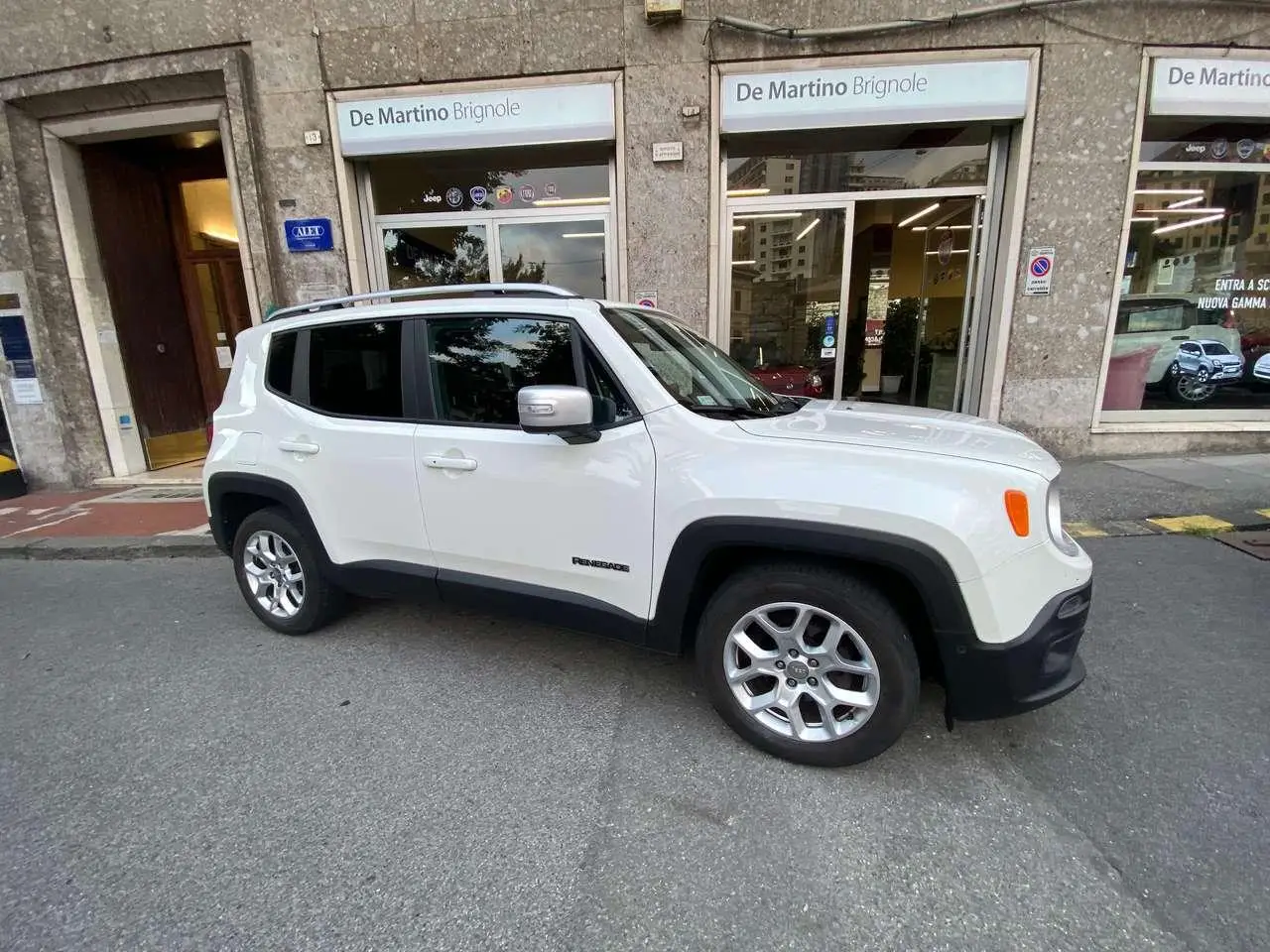 Photo 1 : Jeep Renegade 2017 Petrol