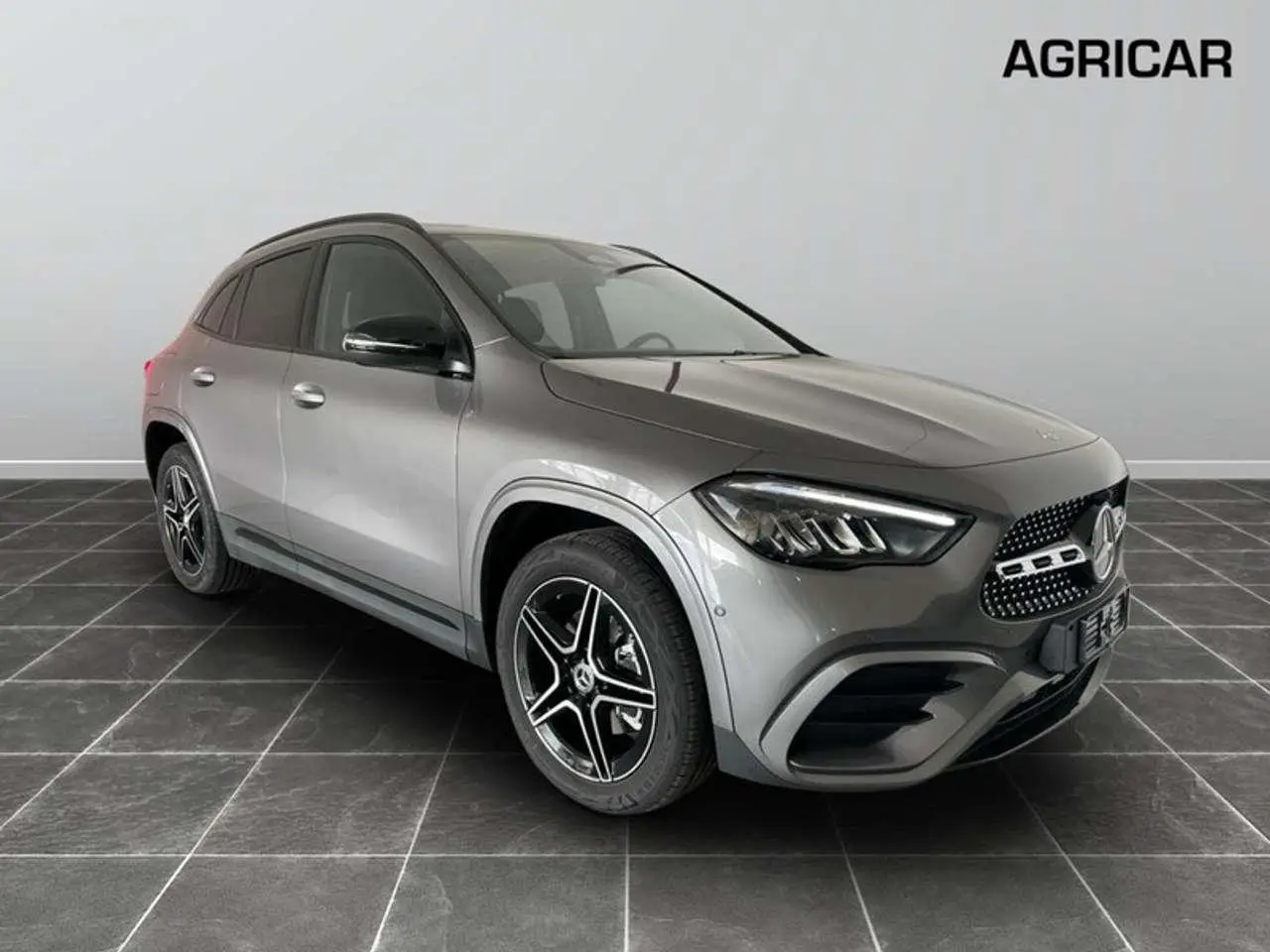 Photo 1 : Mercedes-benz Classe Gla 2024 Hybride