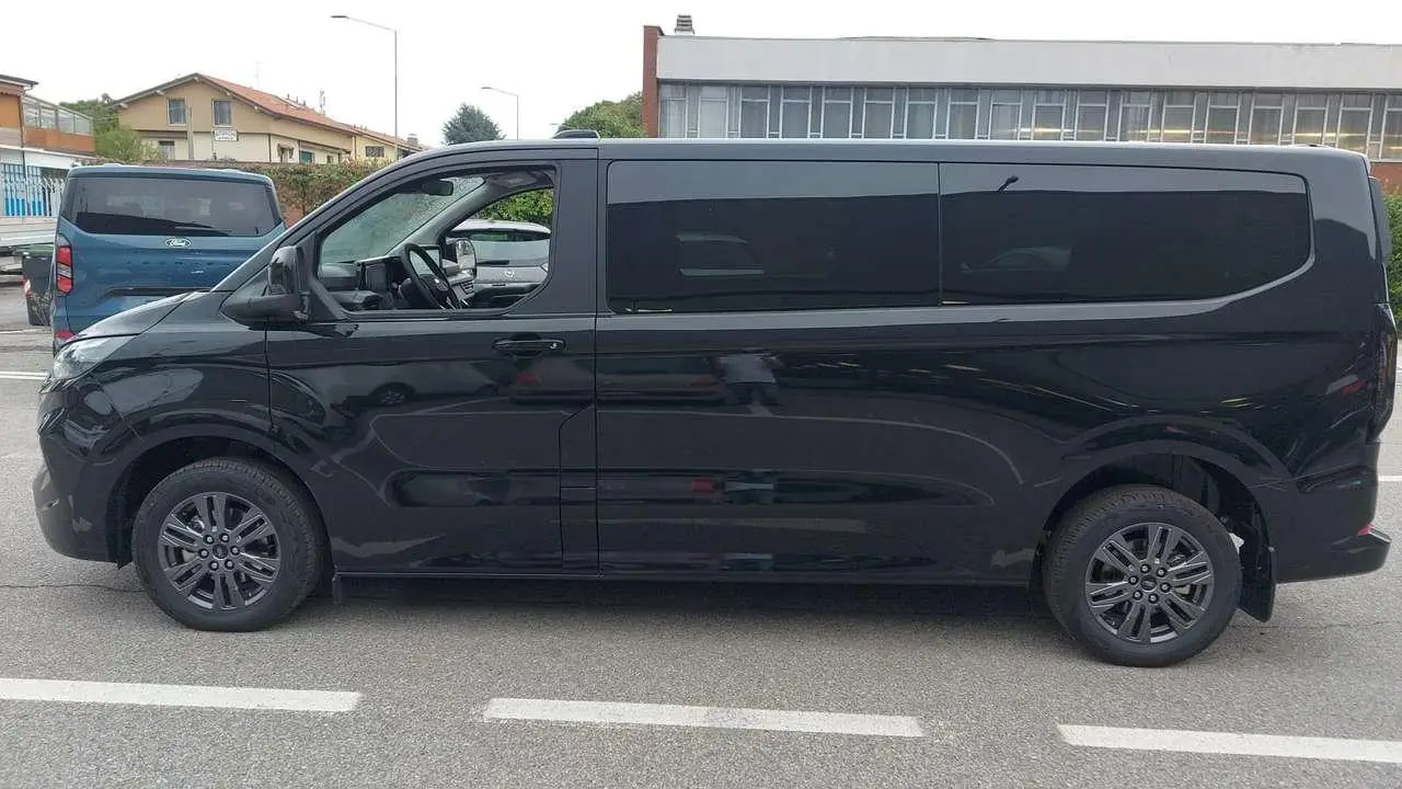 Photo 1 : Ford Tourneo 2024 Diesel