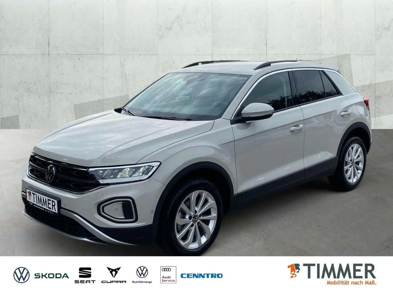 Photo 1 : Volkswagen T-roc 2023 Petrol