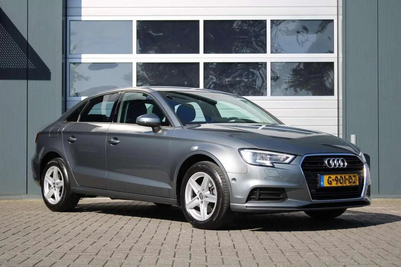 Photo 1 : Audi A3 2017 Diesel