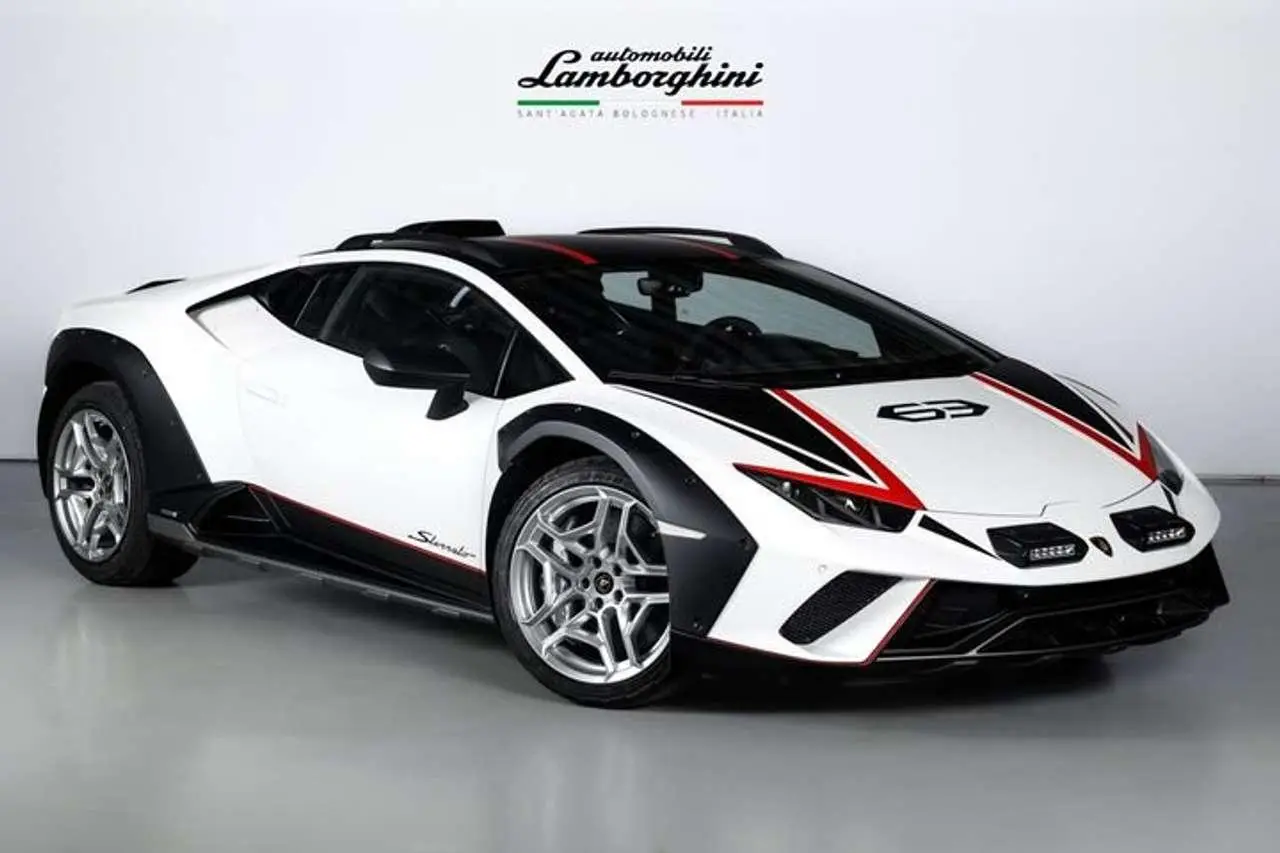 Photo 1 : Lamborghini Huracan 2024 Petrol