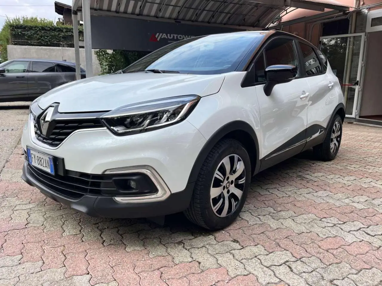 Photo 1 : Renault Captur 2019 Petrol