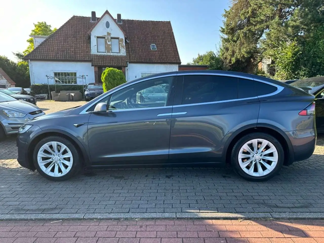 Photo 1 : Tesla Model X 2017 Hybrid