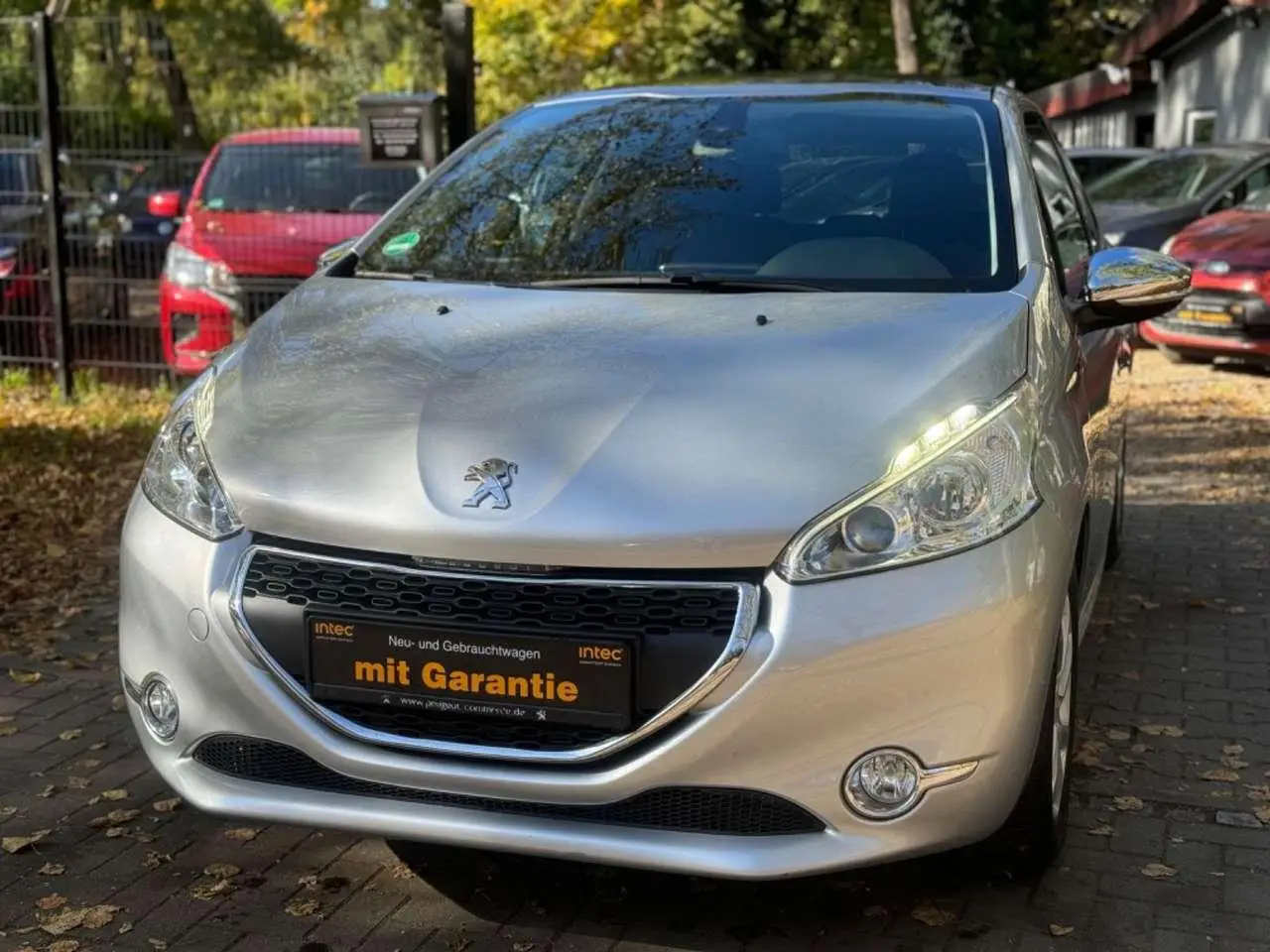 Photo 1 : Peugeot 208 2015 Essence