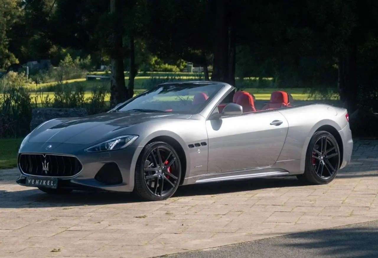 Photo 1 : Maserati Grancabrio 2018 Petrol