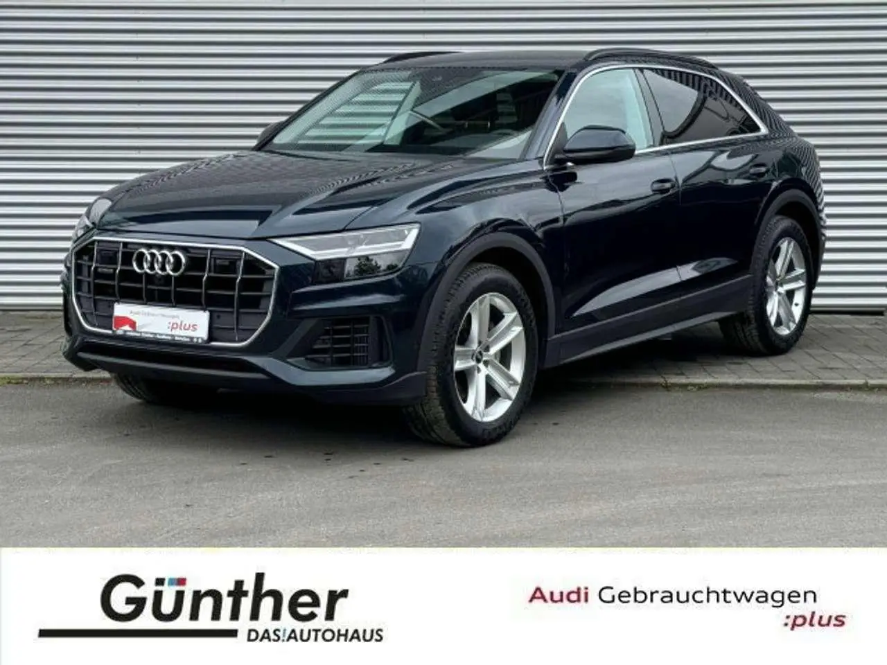 Photo 1 : Audi Q8 2023 Petrol