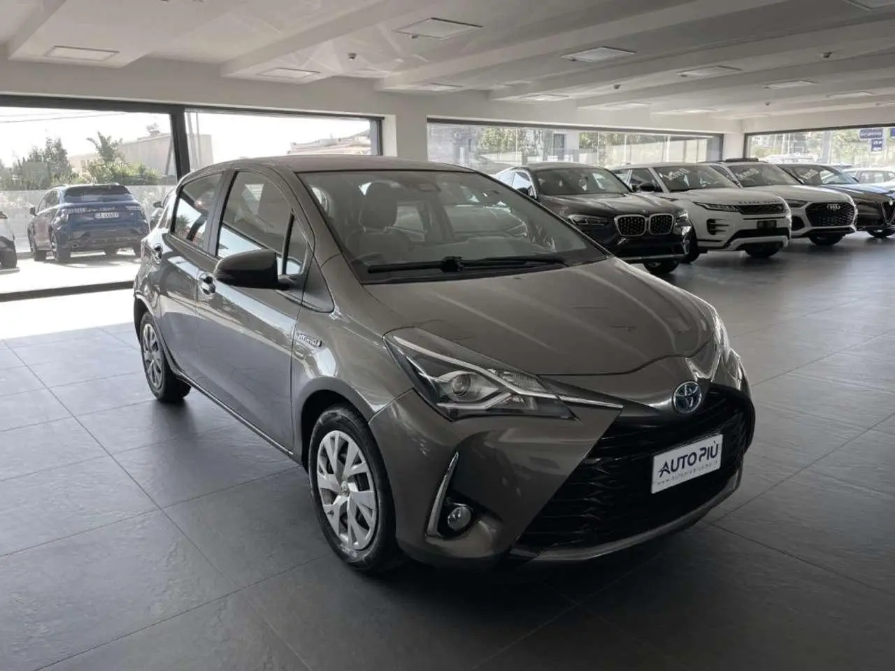 Photo 1 : Toyota Yaris 2019 Hybride