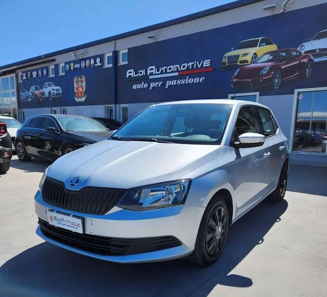 Photo 1 : Skoda Fabia 2018 Diesel