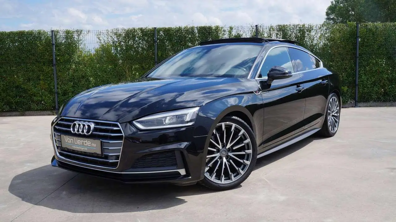 Photo 1 : Audi A5 2017 Petrol