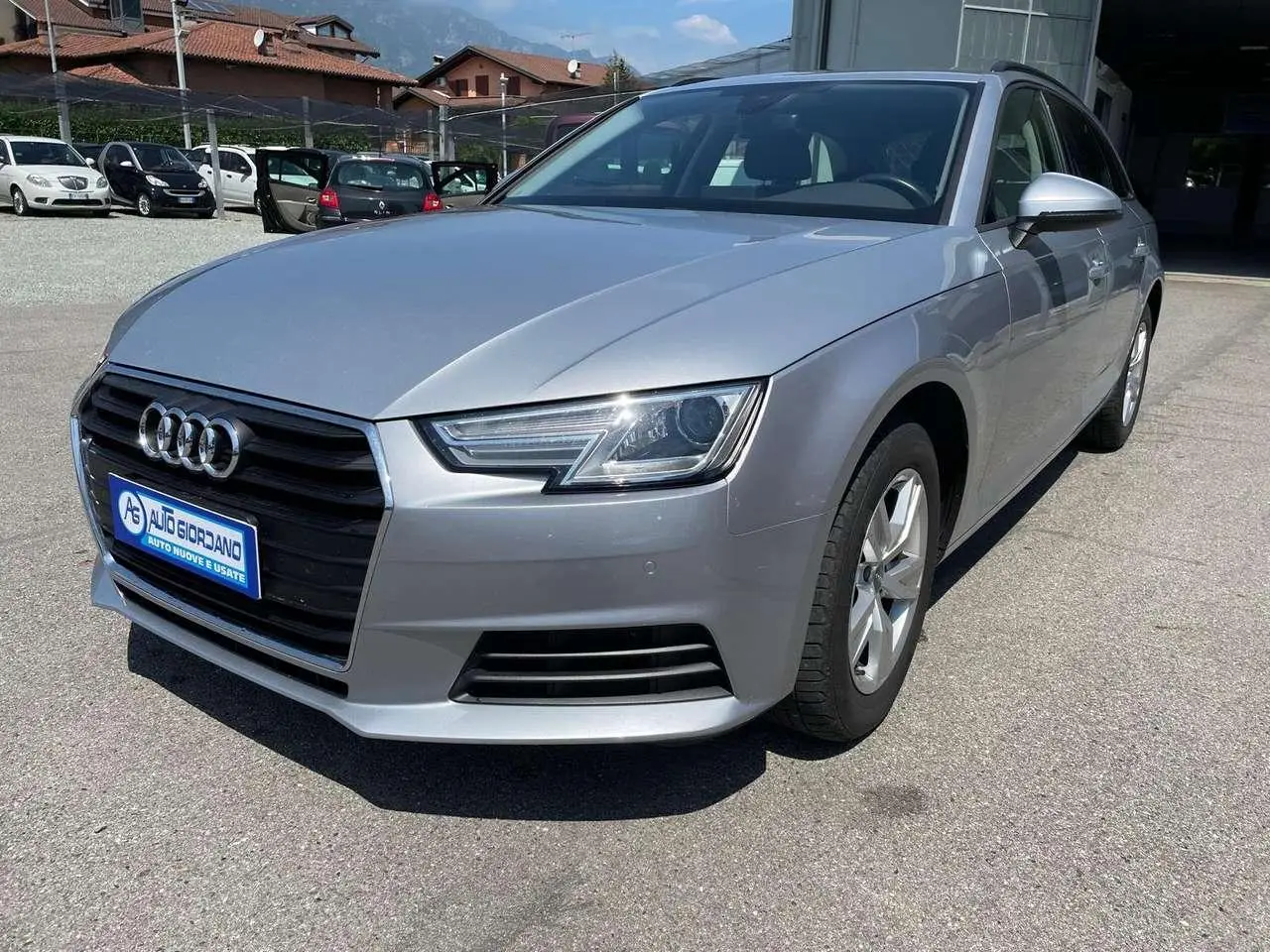 Photo 1 : Audi A4 2018 Diesel