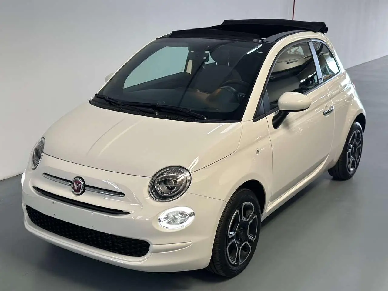 Photo 1 : Fiat 500c 2023 Hybrid