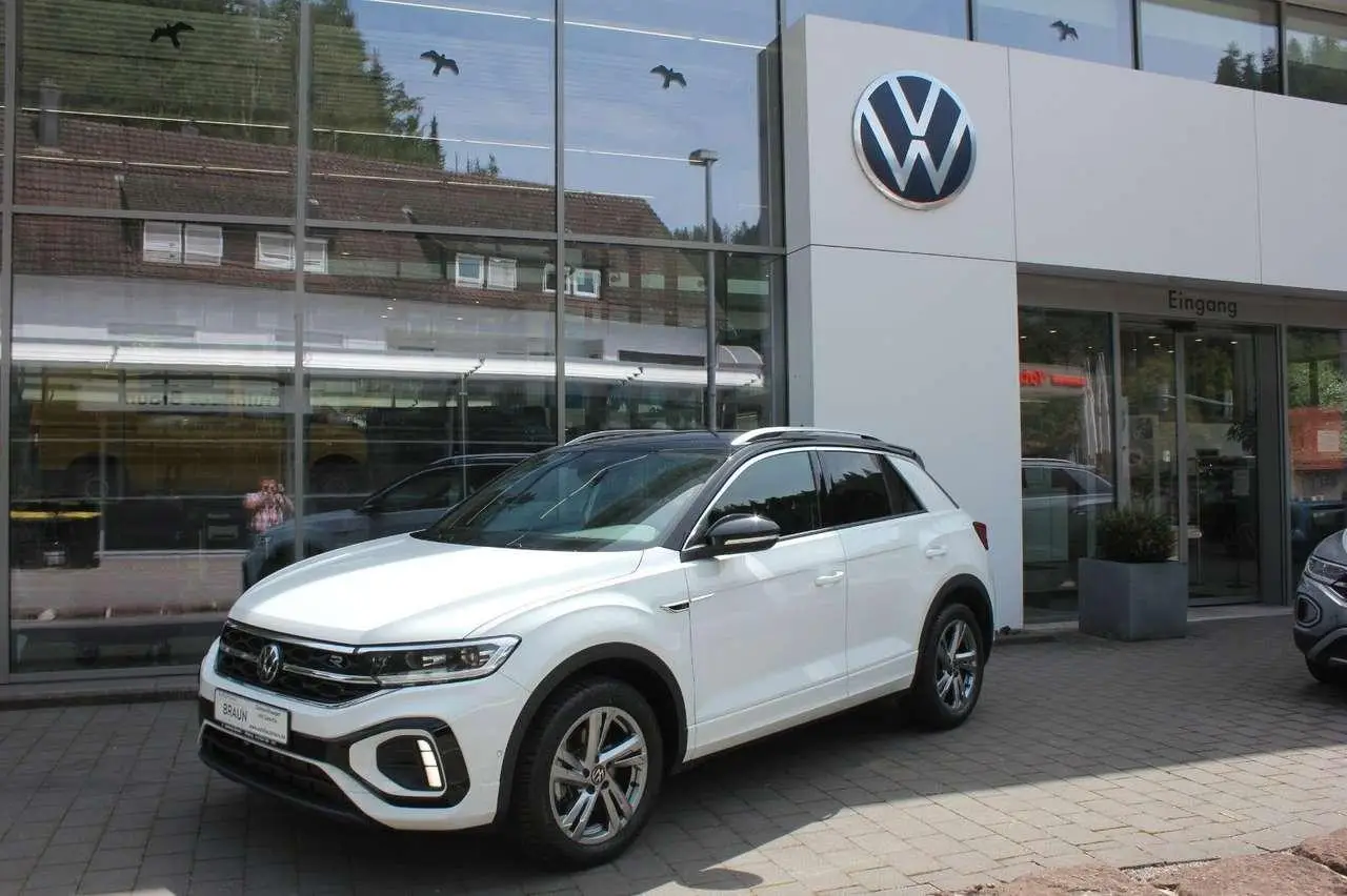 Photo 1 : Volkswagen T-roc 2023 Essence