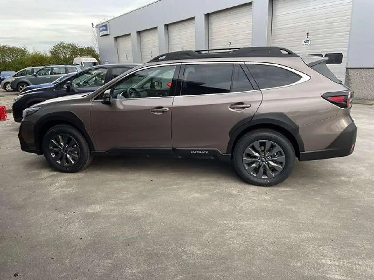 Photo 1 : Subaru Outback 2023 Essence