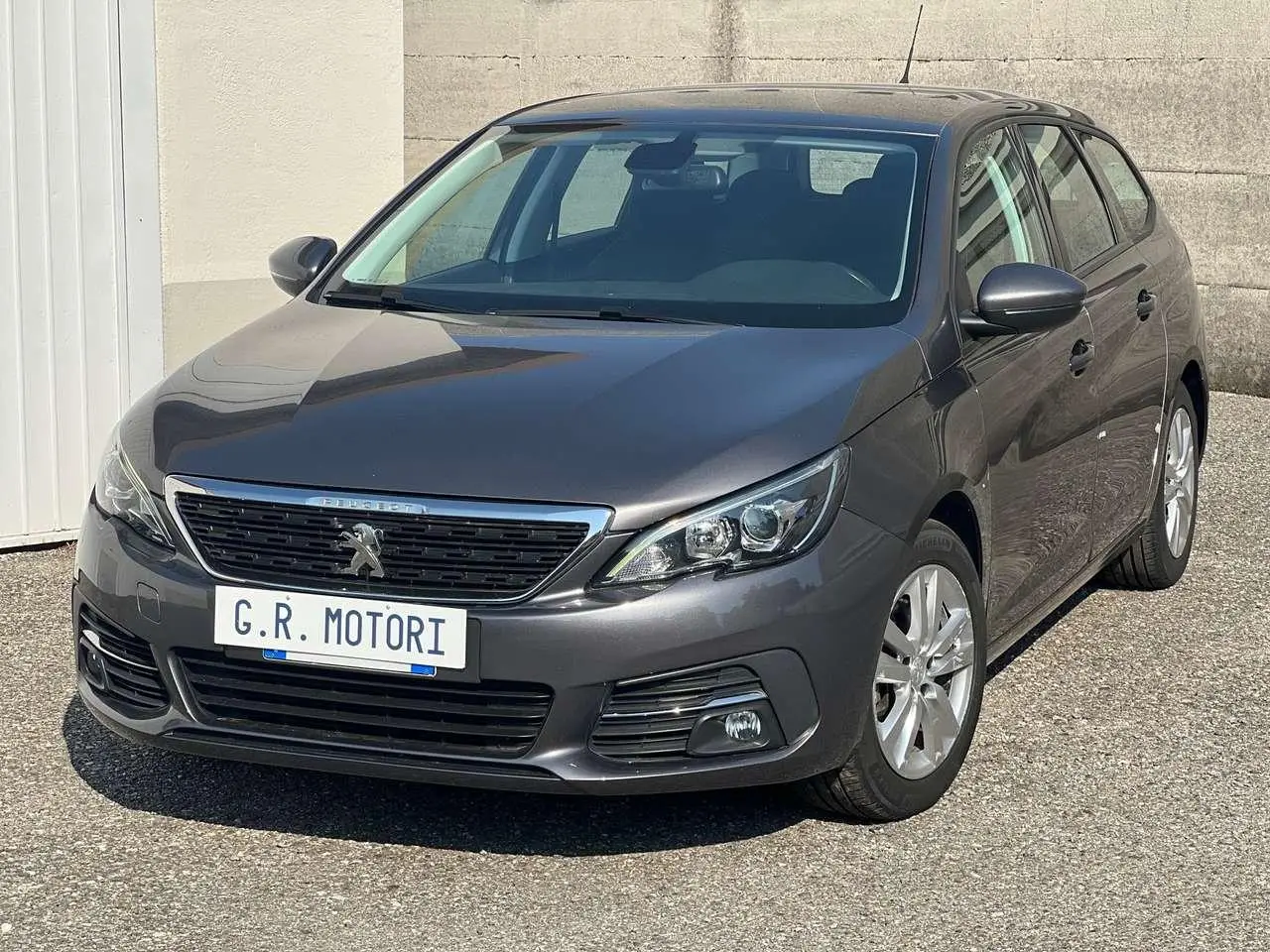 Photo 1 : Peugeot 308 2018 Diesel