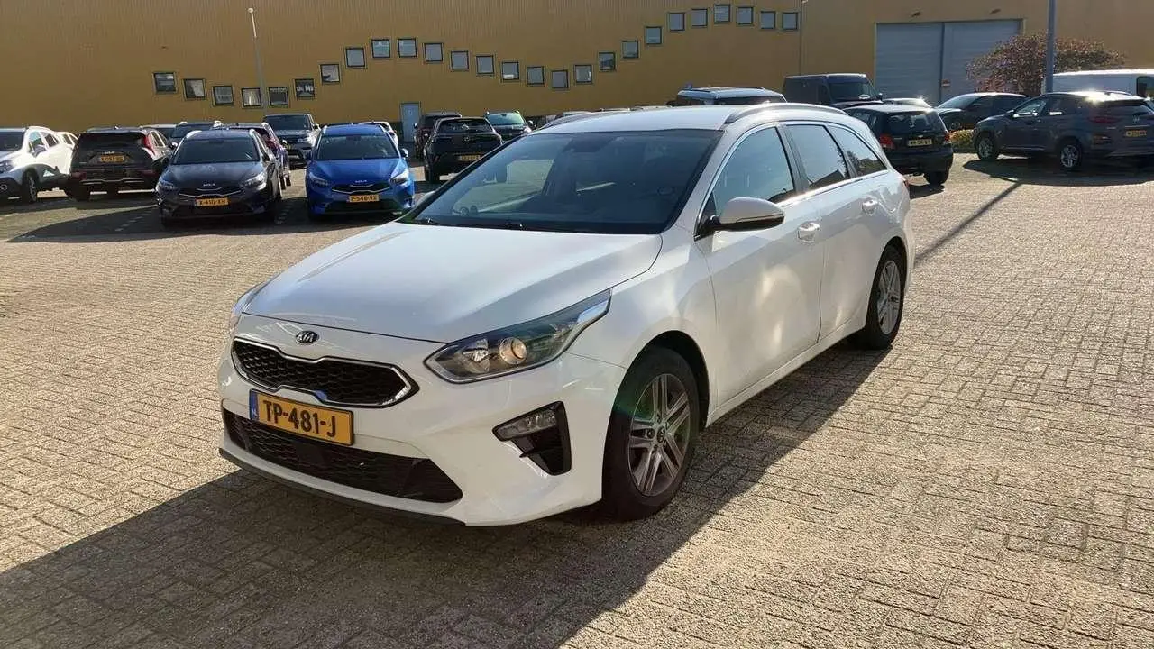 Photo 1 : Kia Ceed 2018 Essence