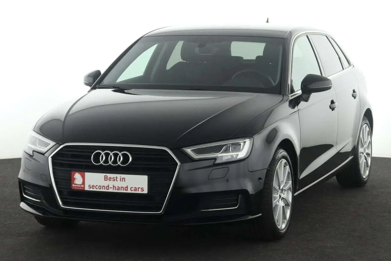 Photo 1 : Audi A3 2019 Essence