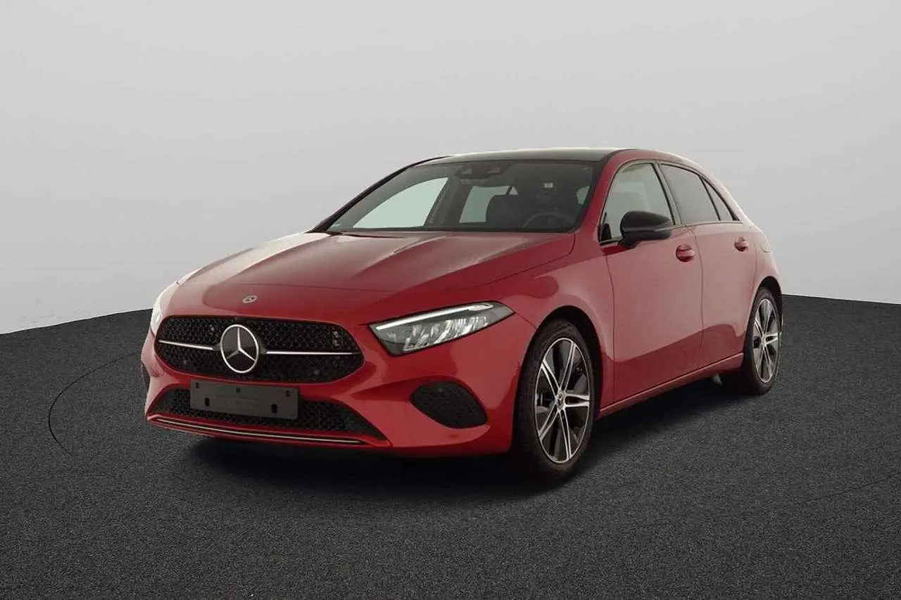 Photo 1 : Mercedes-benz Classe A 2023 Petrol