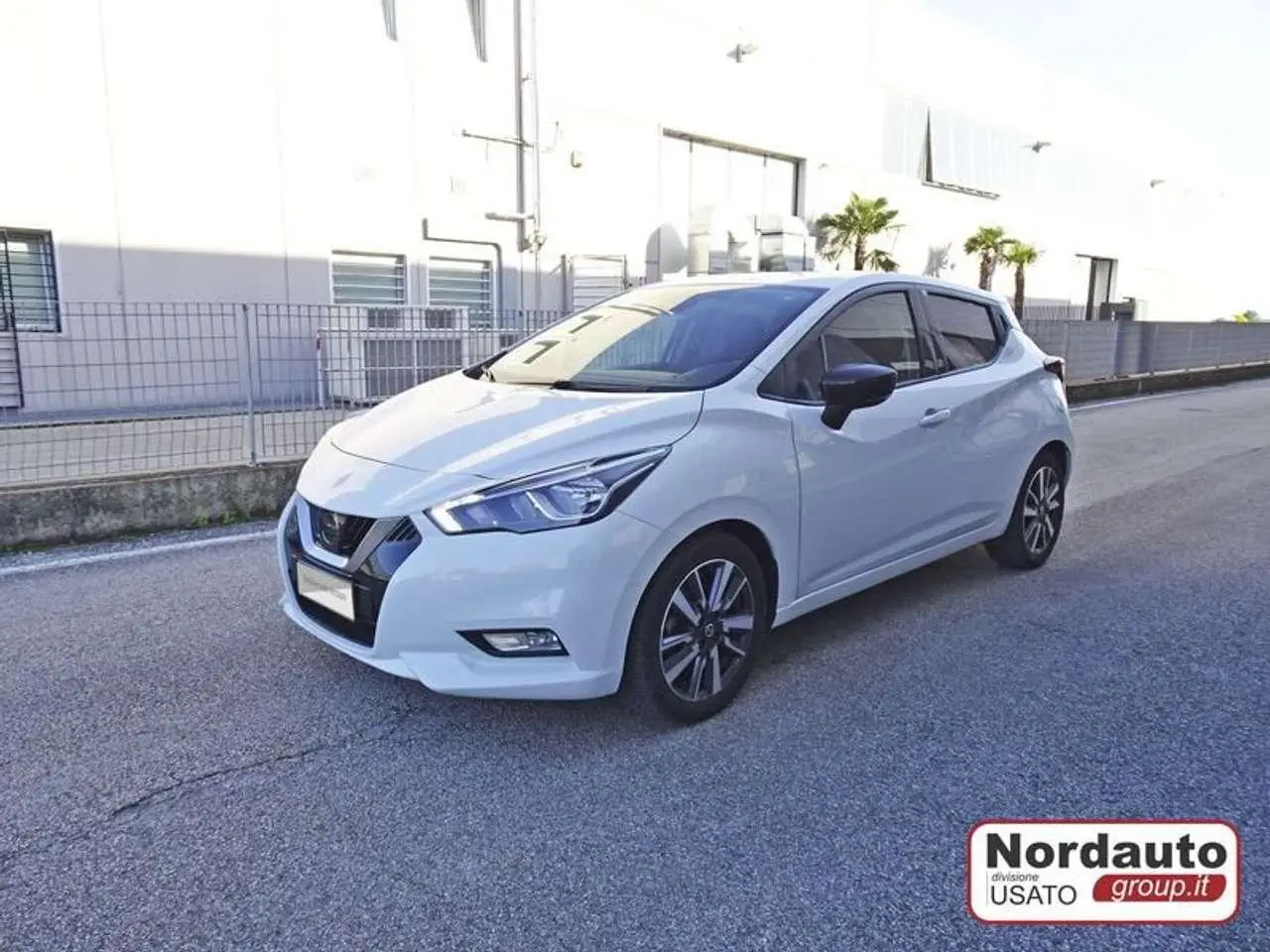 Photo 1 : Nissan Micra 2017 Diesel