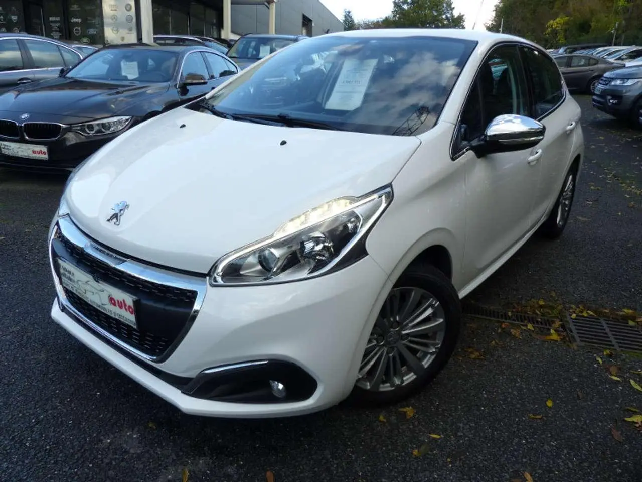 Photo 1 : Peugeot 208 2016 Essence