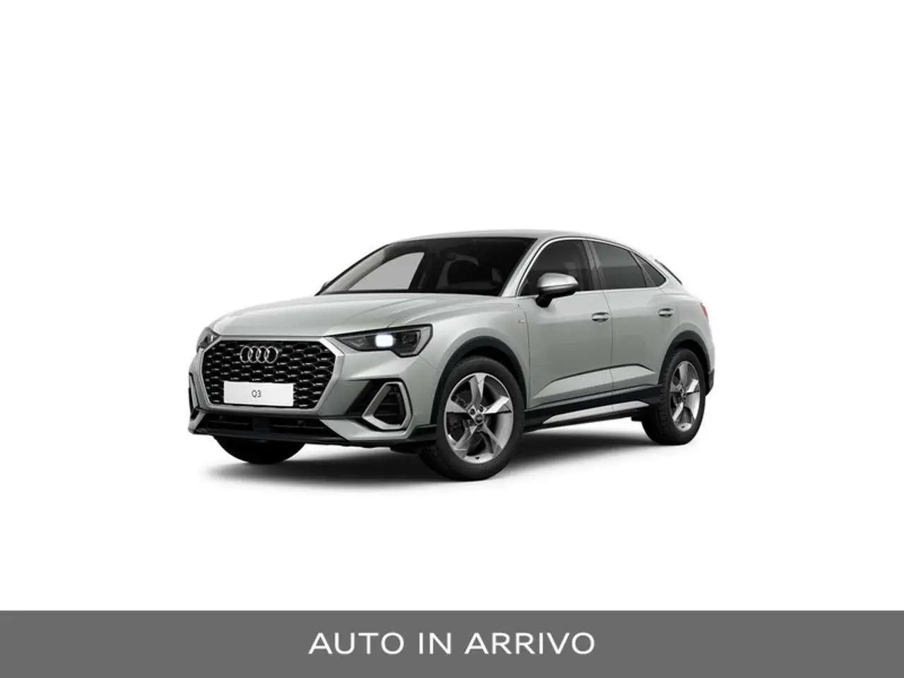 Photo 1 : Audi Q3 2023 Petrol