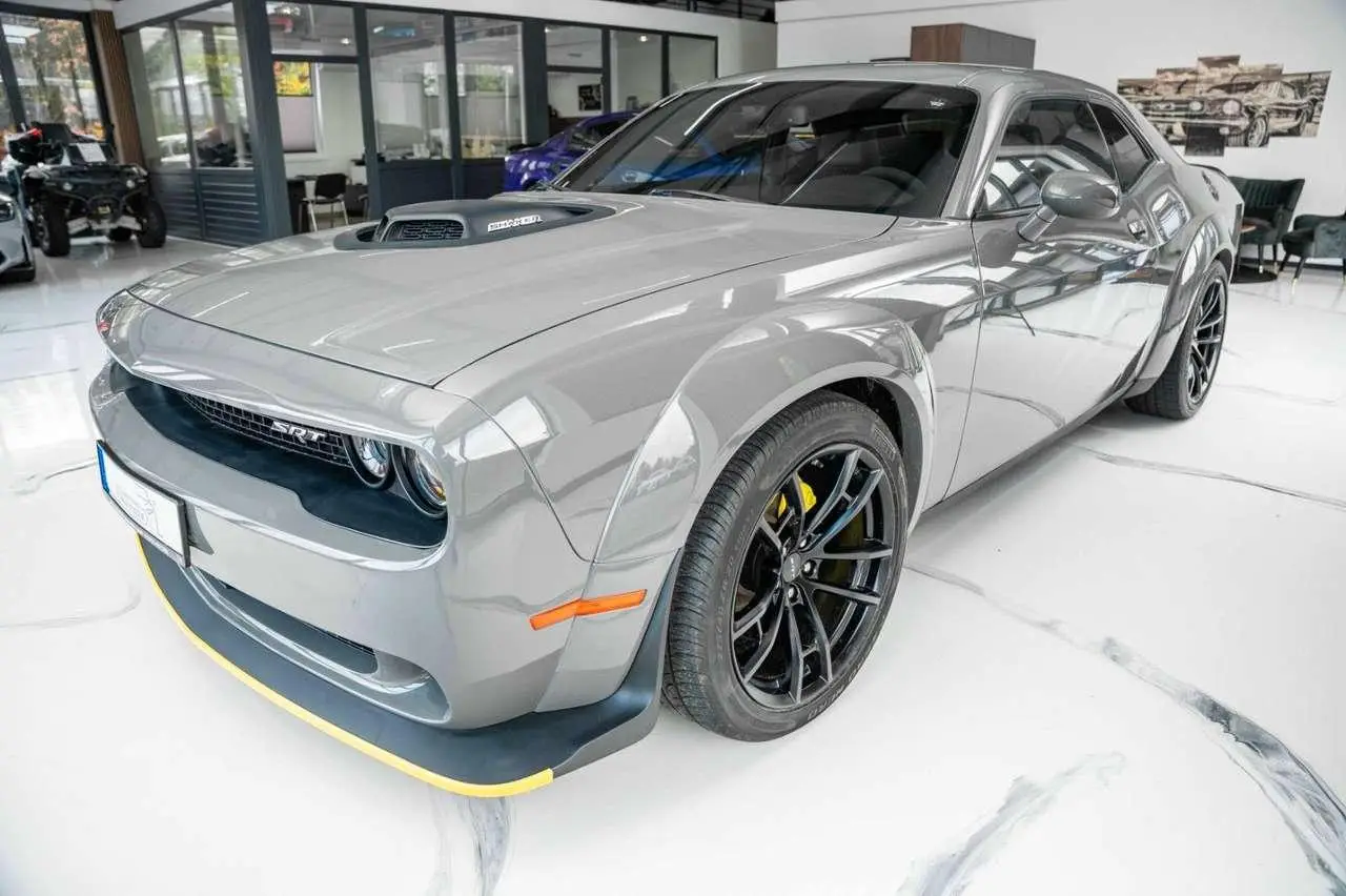 Photo 1 : Dodge Challenger 2018 Petrol