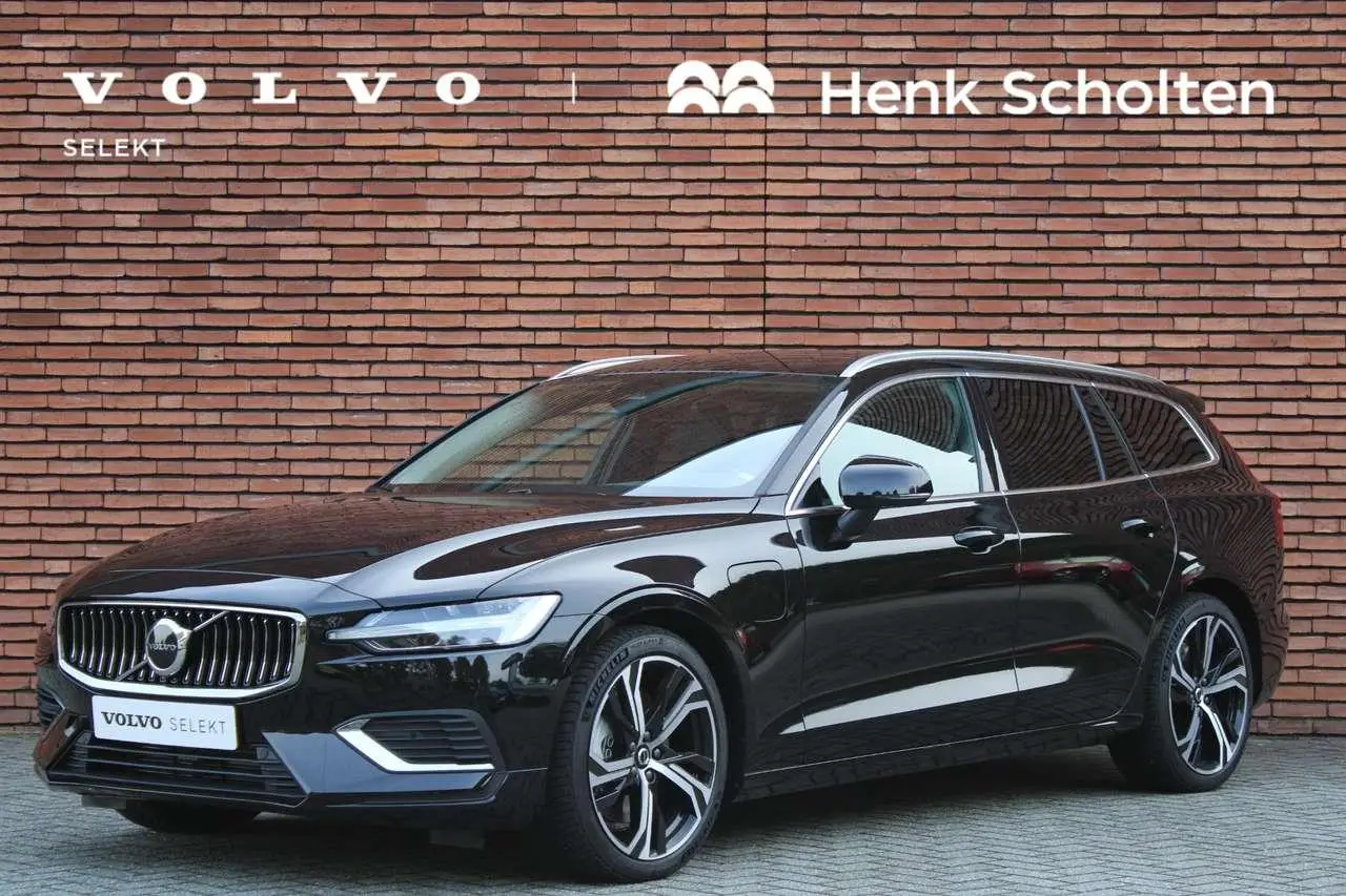 Photo 1 : Volvo V60 2024 Hybride