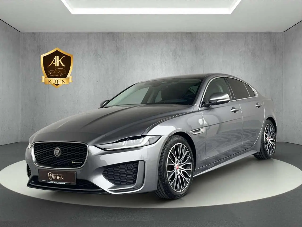 Photo 1 : Jaguar Xe 2022 Diesel