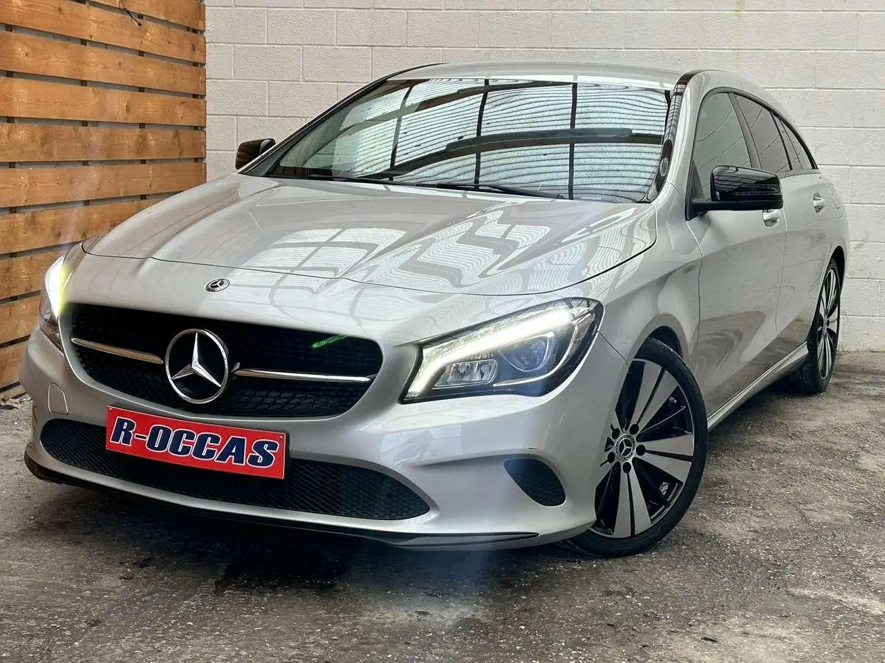 Photo 1 : Mercedes-benz Classe Cla 2018 Petrol