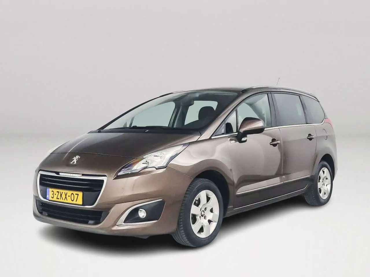 Photo 1 : Peugeot 5008 2015 Petrol