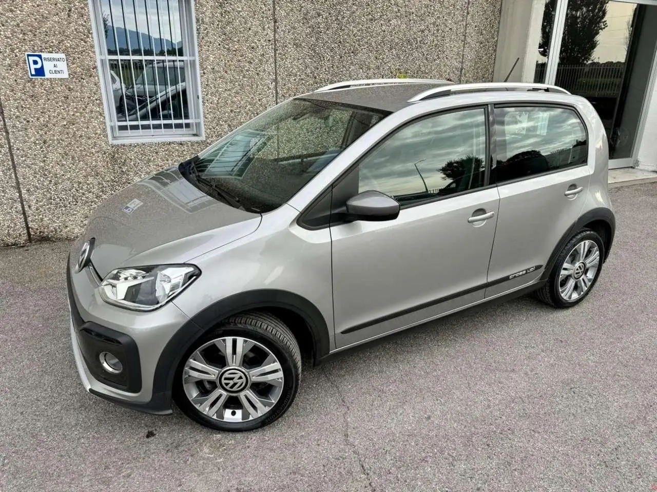 Photo 1 : Volkswagen Up! 2019 Petrol