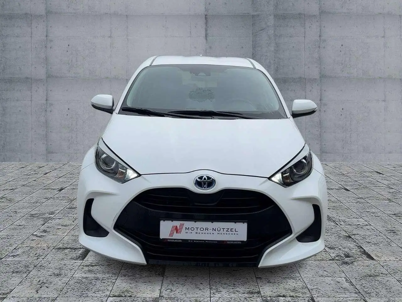 Photo 1 : Toyota Yaris 2023 Hybrid