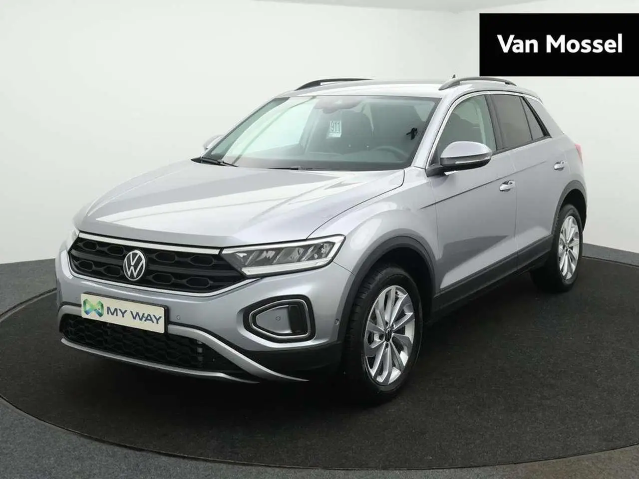 Photo 1 : Volkswagen T-roc 2023 Essence