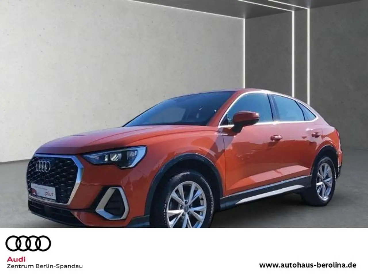 Photo 1 : Audi Q3 2020 Petrol