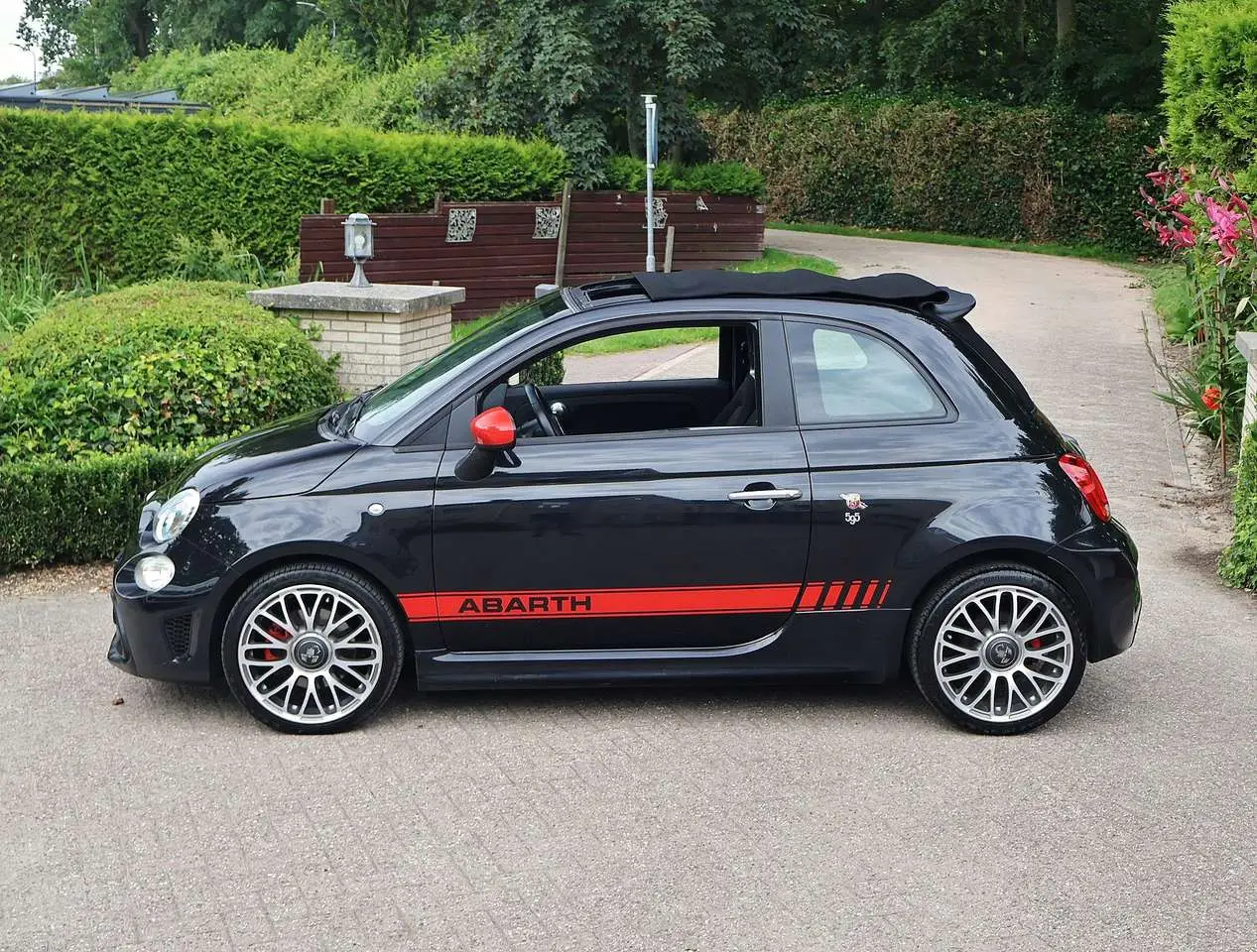 Photo 1 : Abarth 595 2018 Petrol