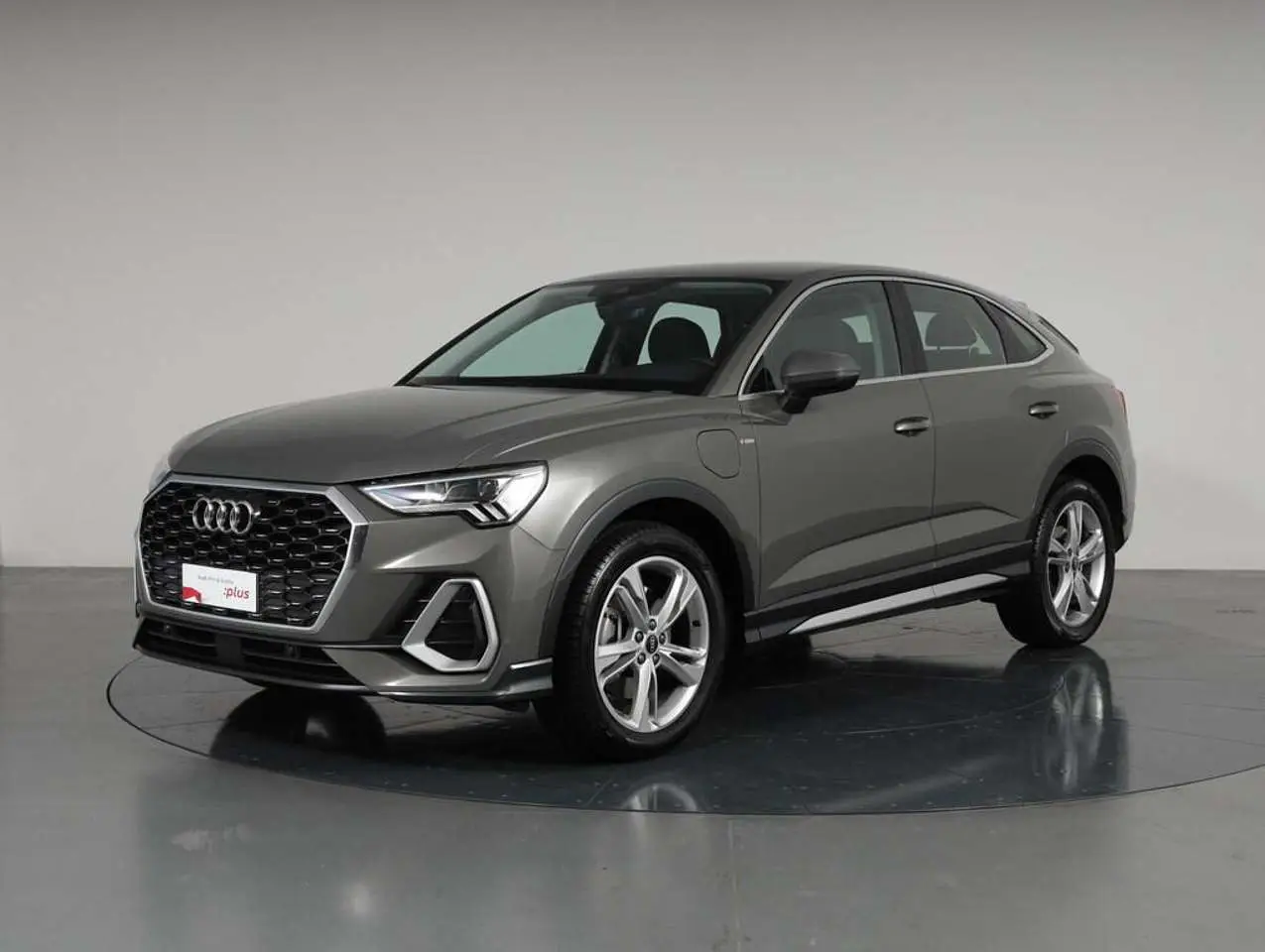 Photo 1 : Audi Q3 2021 Hybride