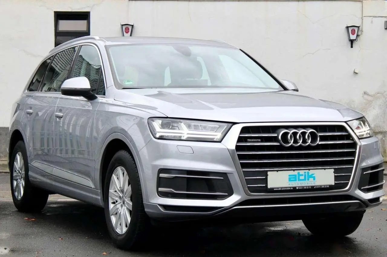 Photo 1 : Audi Q7 2018 Diesel