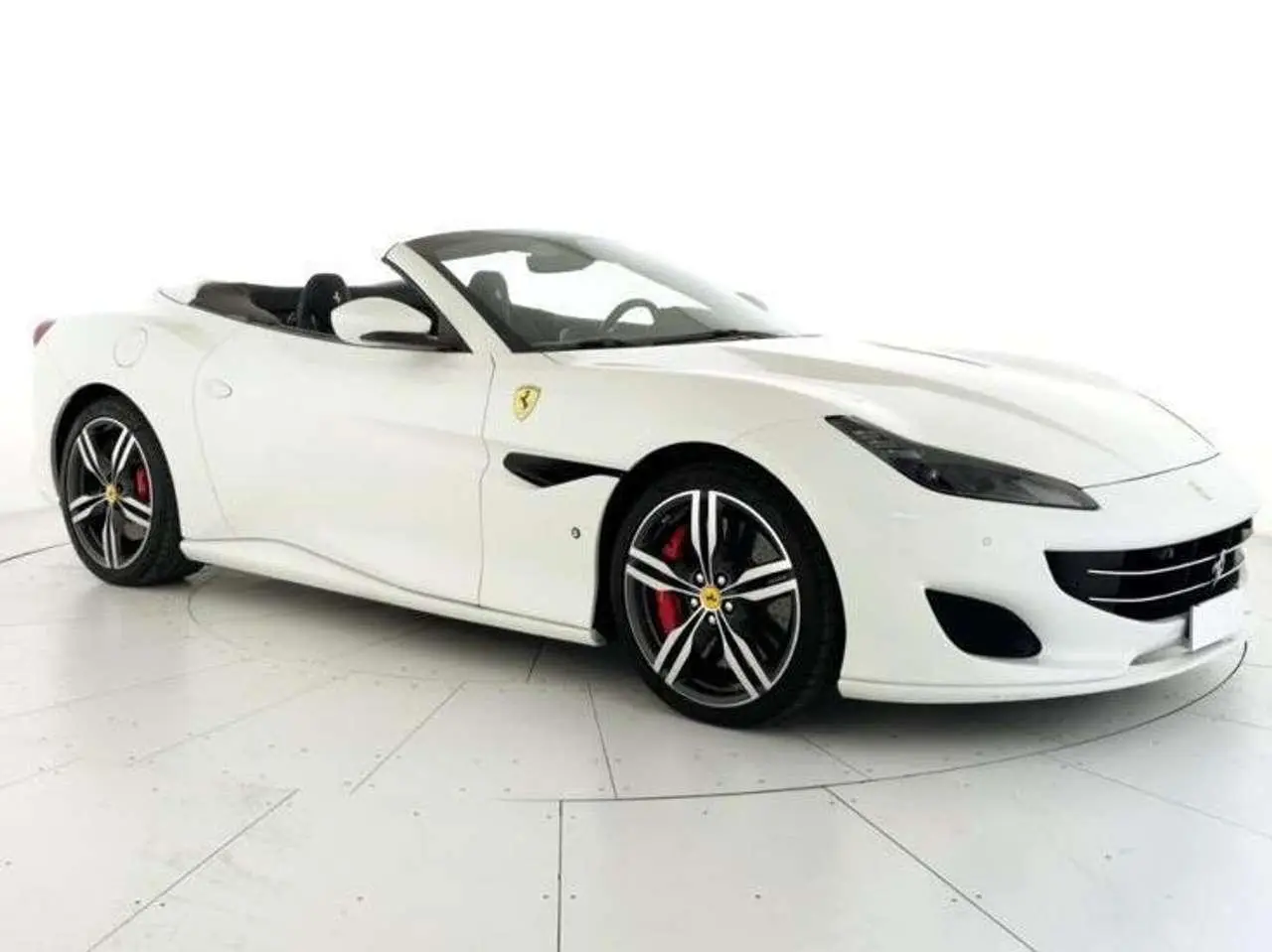 Photo 1 : Ferrari Portofino 2019 Petrol