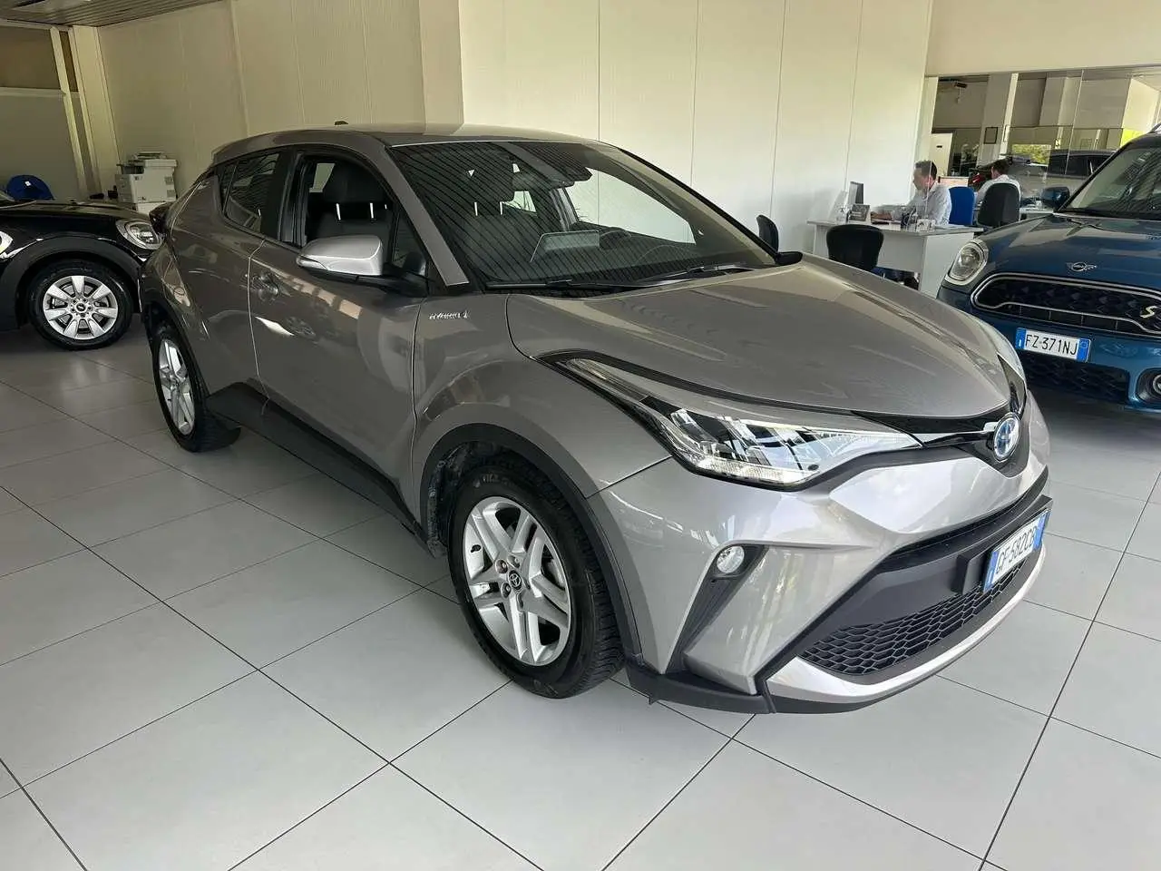 Photo 1 : Toyota C-hr 2021 Hybride