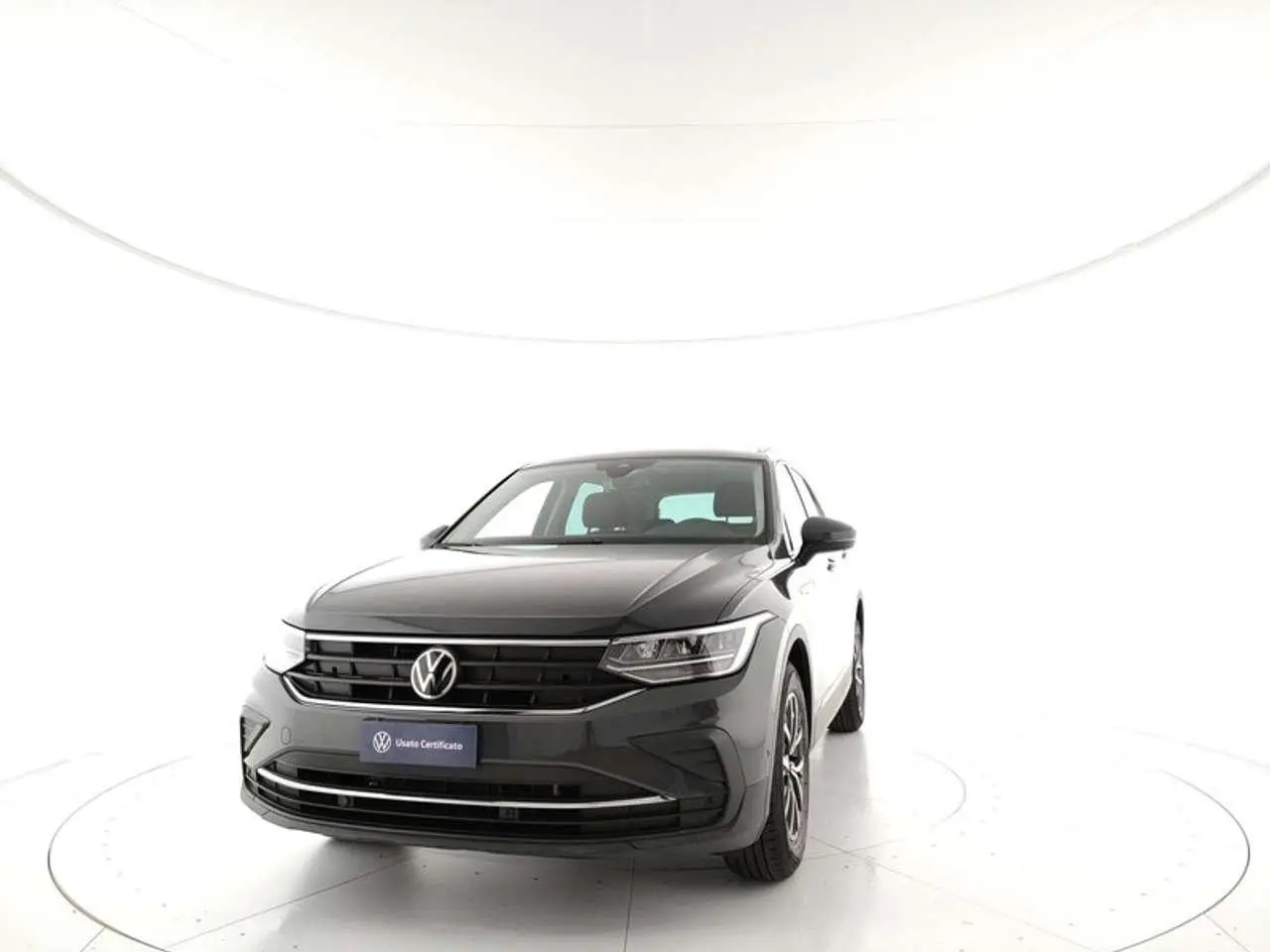 Photo 1 : Volkswagen Tiguan 2021 Petrol