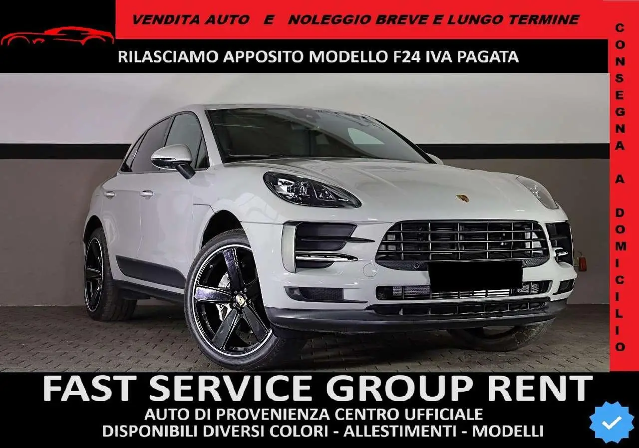 Photo 1 : Porsche Macan 2021 Petrol