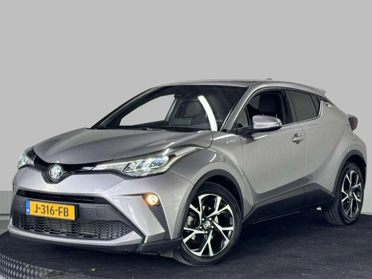 Photo 1 : Toyota C-hr 2020 Hybrid