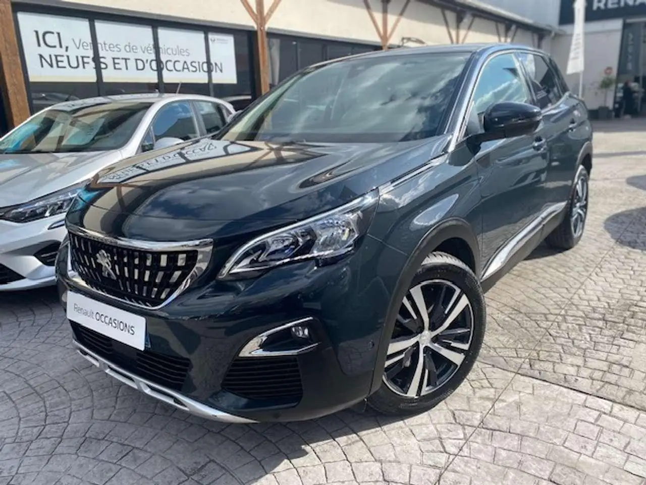 Photo 1 : Peugeot 3008 2018 Essence