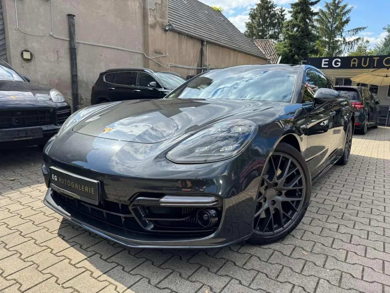 Photo 1 : Porsche Panamera 2019 Essence