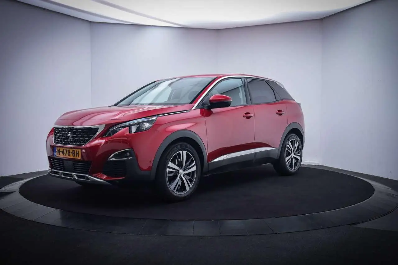 Photo 1 : Peugeot 3008 2017 Essence