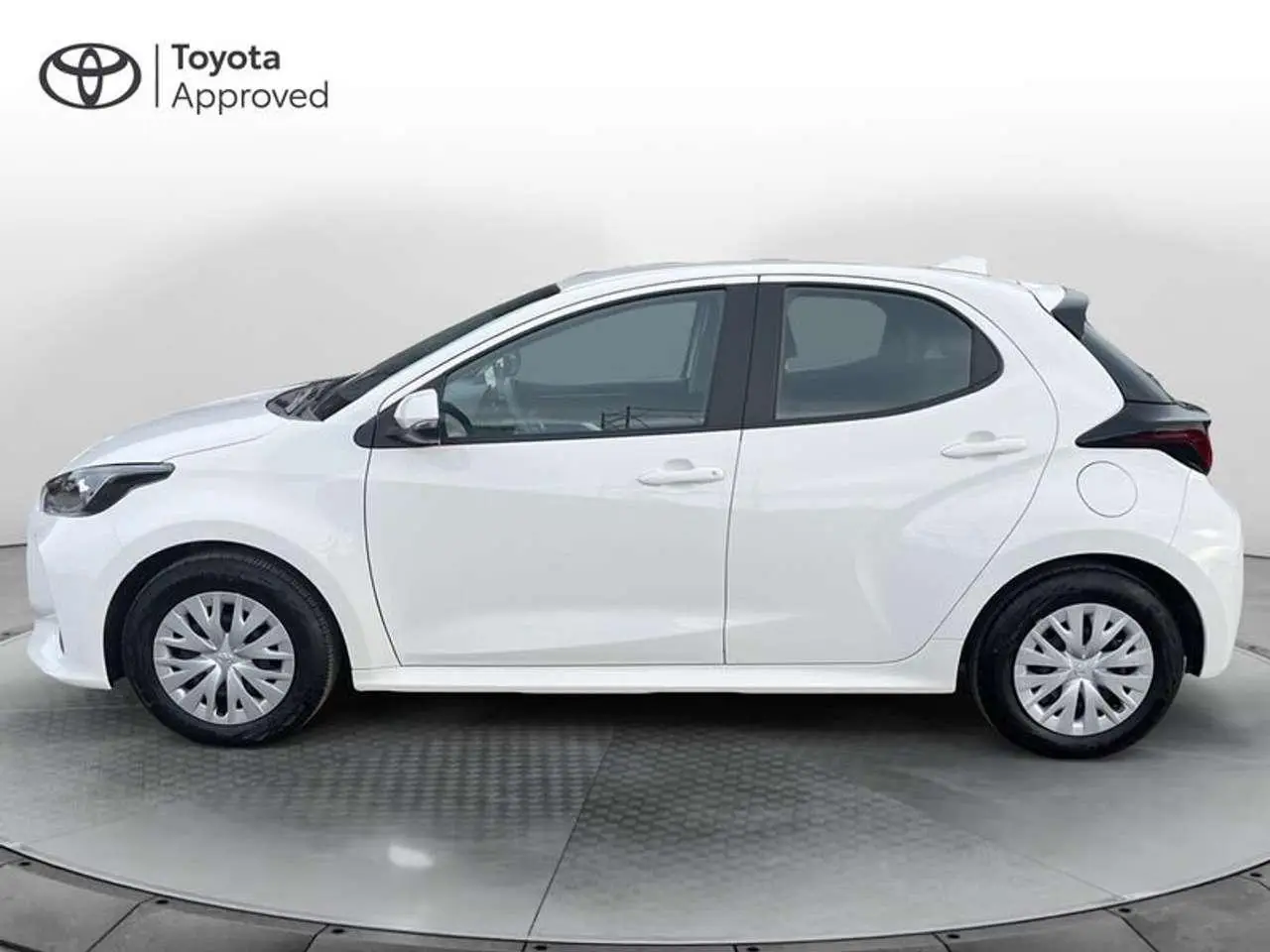 Photo 1 : Toyota Yaris 2023 Essence