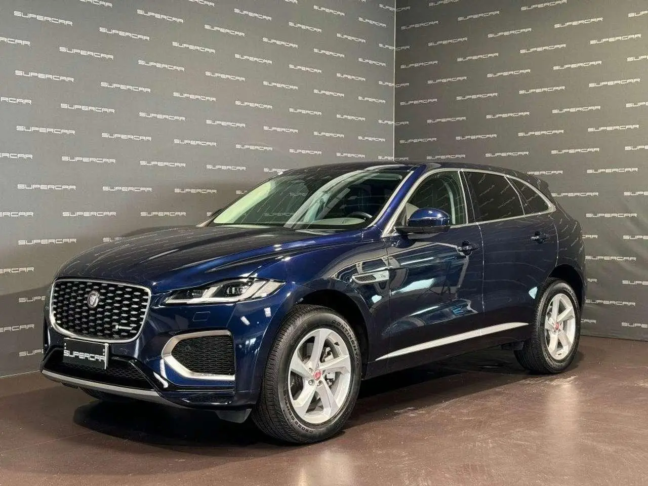 Photo 1 : Jaguar F-pace 2023 Hybrid