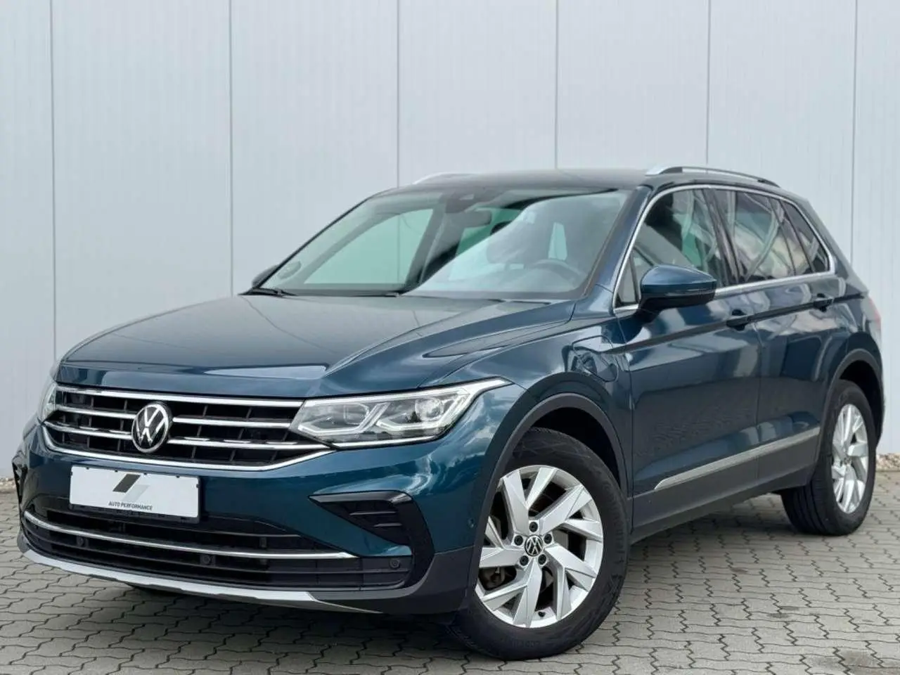 Photo 1 : Volkswagen Tiguan 2021 Hybrid