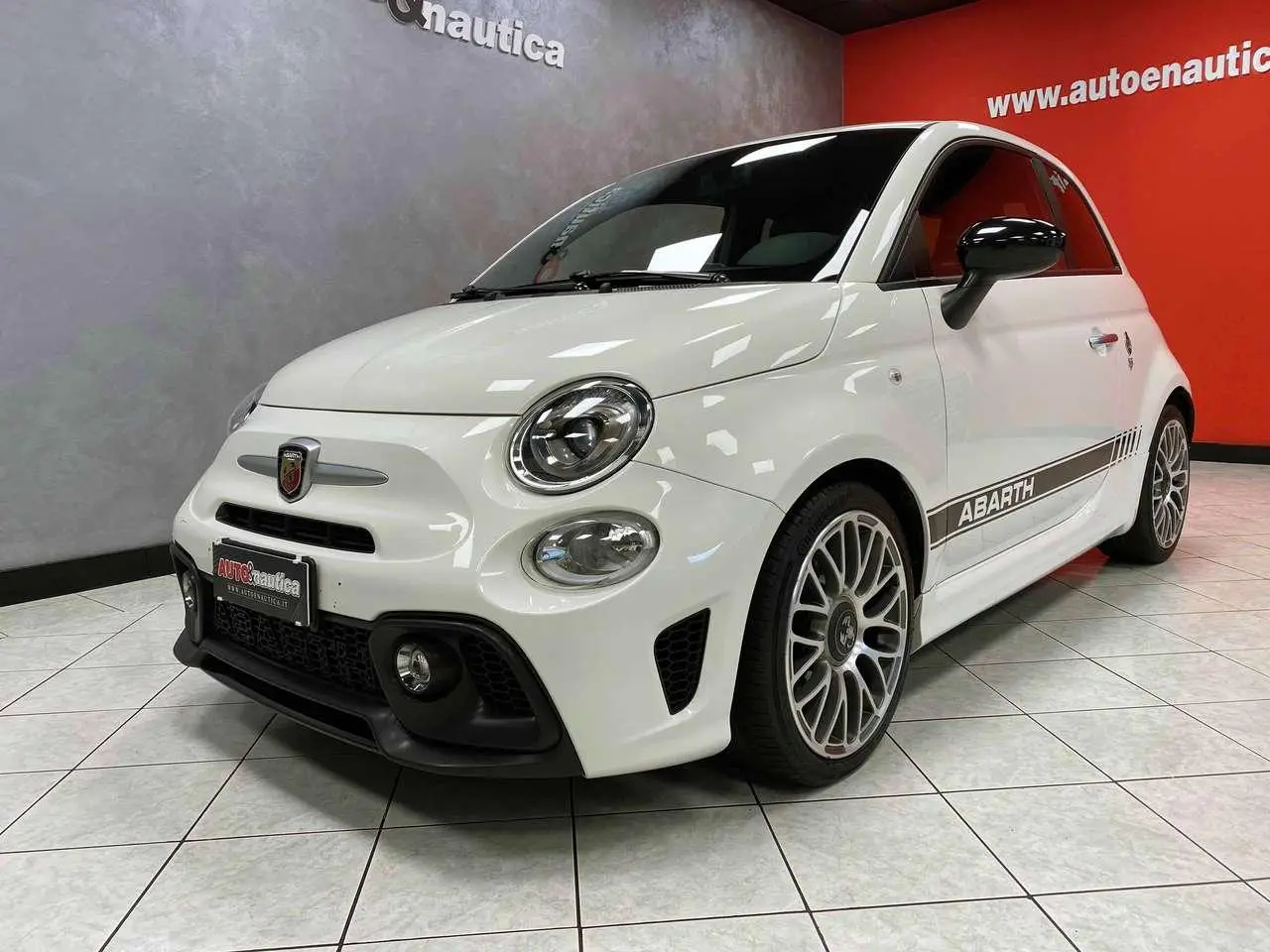 Photo 1 : Abarth 595 2019 Petrol